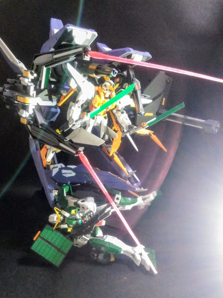 左舷に｢GN ジャイアント ビーム ガトリング｣ 🤩右舷はビーム サーベル発振可能な｢GN ギガント クロー｣ 😆フム💨《《《良いナガモノっぷり😍💕》》》&nbsp;命名！　　　　　GN アームズ TYPE-K&nbsp;&nbsp;こんな感じでグタグダ！だらっト！！実行です😤💨💨 　｢ガンダム 00のキット｣は可動域が抜群です(要介護認定も早いけど)(´д｀|||)デザイン再現も良好だし、ラインナップも充実している(BANDAIのヤル気が伺える)((o(^∇^)o))ナンといっても！チョイ役？であるサポートメカをお出ししてくれるのが嬉し過ぎる(神か⤴️)＼(◎o◎)／&nbsp;こんな感じで‼️『大型キット』は置き場を圧迫するけど欲しくナル&nbsp;&nbsp;&nbsp;ヽ(＊＞∇＜)ﾉ&nbsp;この事実？がハッキリと？？示されましたネ？？？( ´∀｀ )b&nbsp;コノ子達 19 年前のキットナンだよねぇ(￣～￣；)