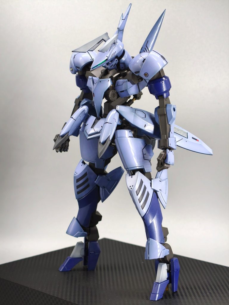 ■武装なし状態（フロント）・公式サイトの設定画とHGジークルーネの現物を参考にしながら作成しました・HGとRGの間のディテール量を目指してちょこちょこディテールを追加しています・可動は捨てて素立ち固定ポーズとなっております