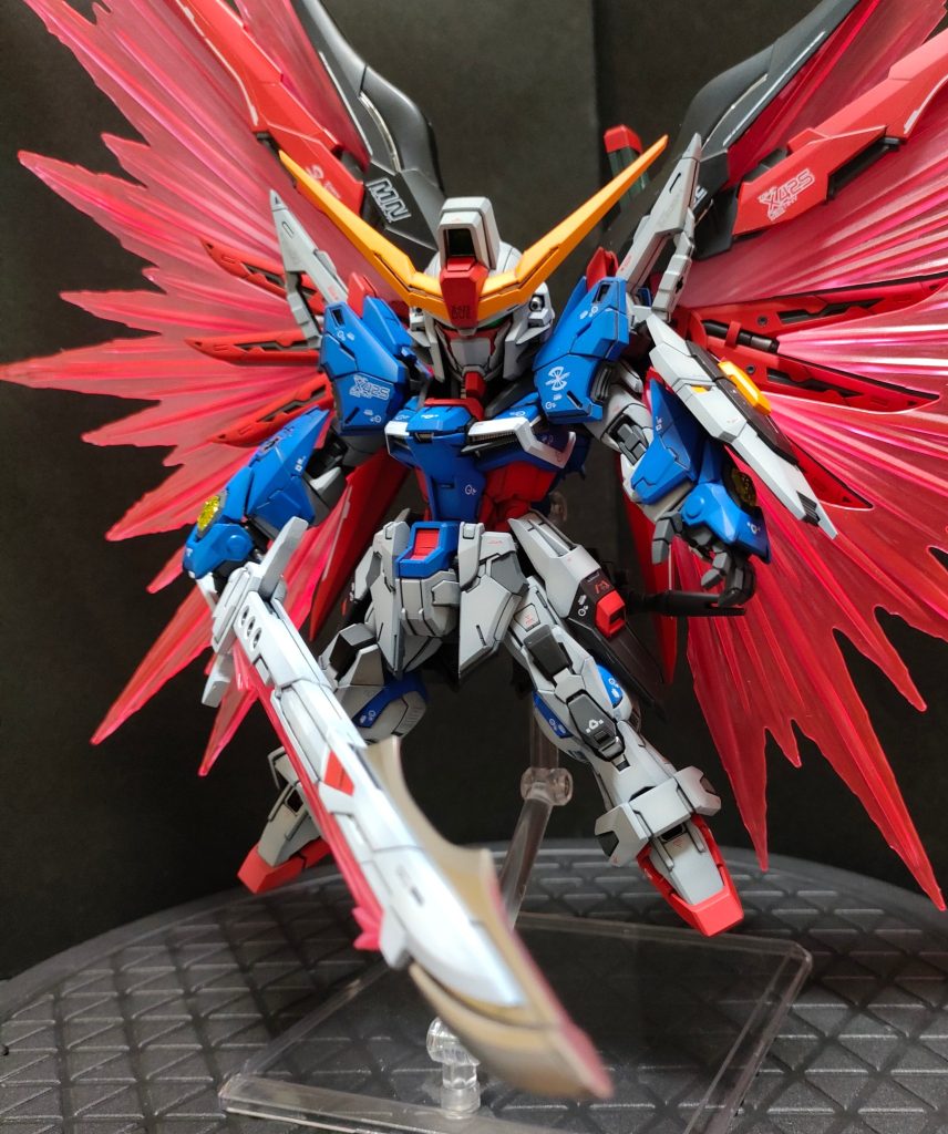 デスティニーガンダム