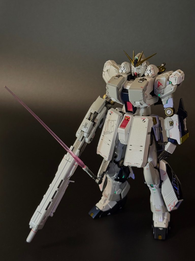 今回ブレードアンテナなどイエローの箇所ははクレオスのMr.CrystalColorを下地にキャンディ塗装してみましたが、通常のメタリックから立ち上げるキャンディとは違ったシブさがでていい感じでした！たぶん今後乱用することになると思われます(笑)