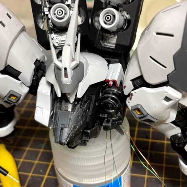 白にしました。上半身の結線。（6枚目）