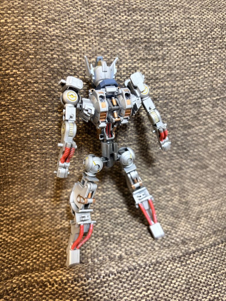 背面