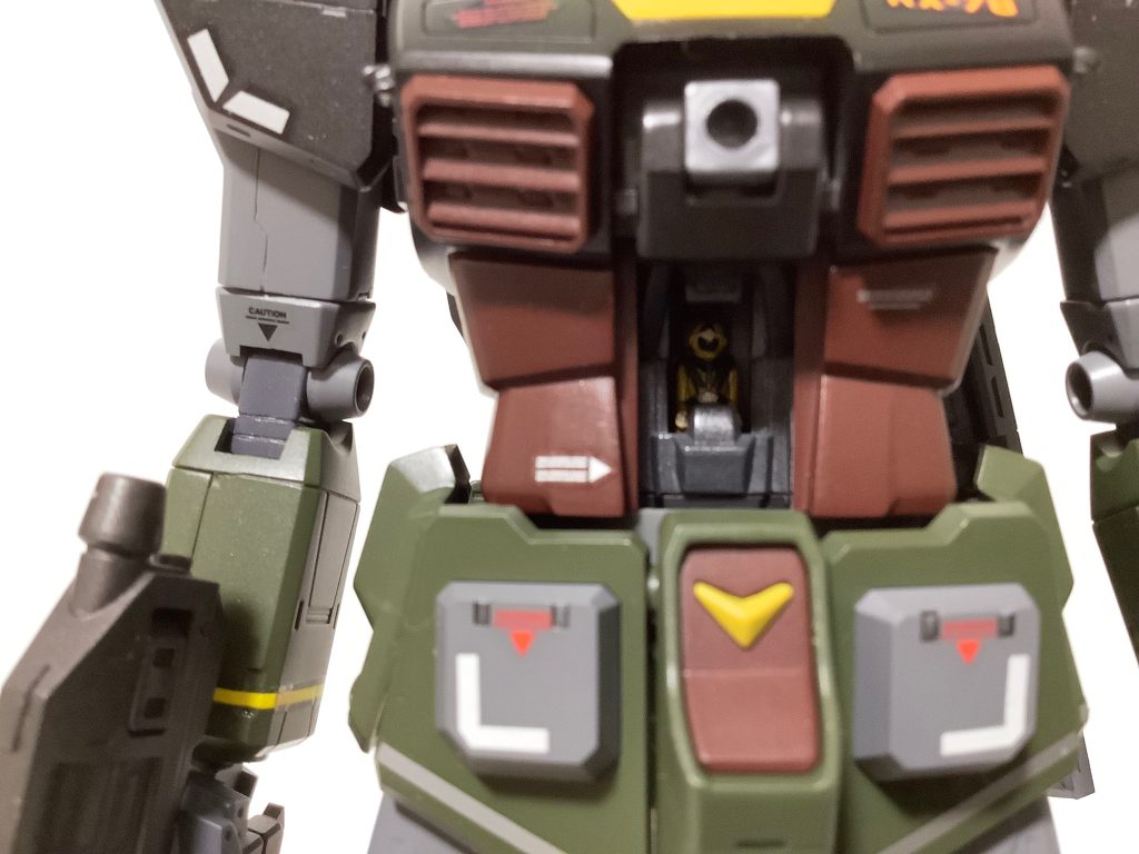 間違えてパイロットスーツを黄色で塗ってます&nbsp;&nbsp;&nbsp;
