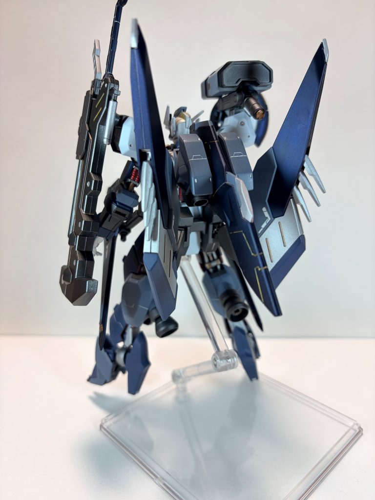 背面