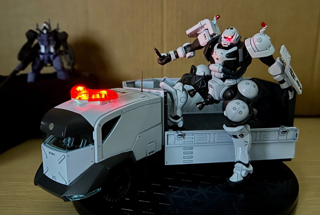 パトレ○バー！？ いいえ、ポリスザクです？！(軍警ザク（2025）)–8枚目/制作者：MTR55
