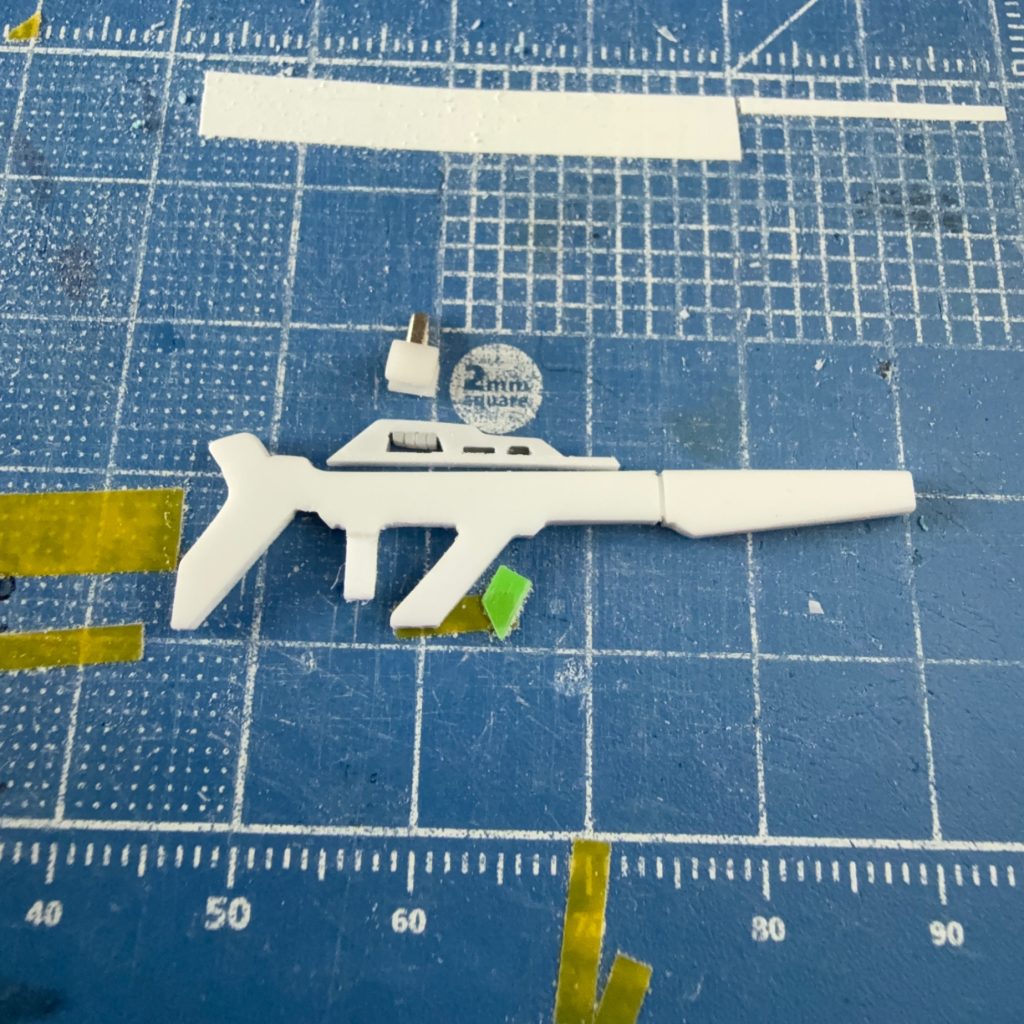1.8㎜厚にしたプラ材から上部を削り出し ハンドパーツ部は3.0ミリのHプラ棒で再現
