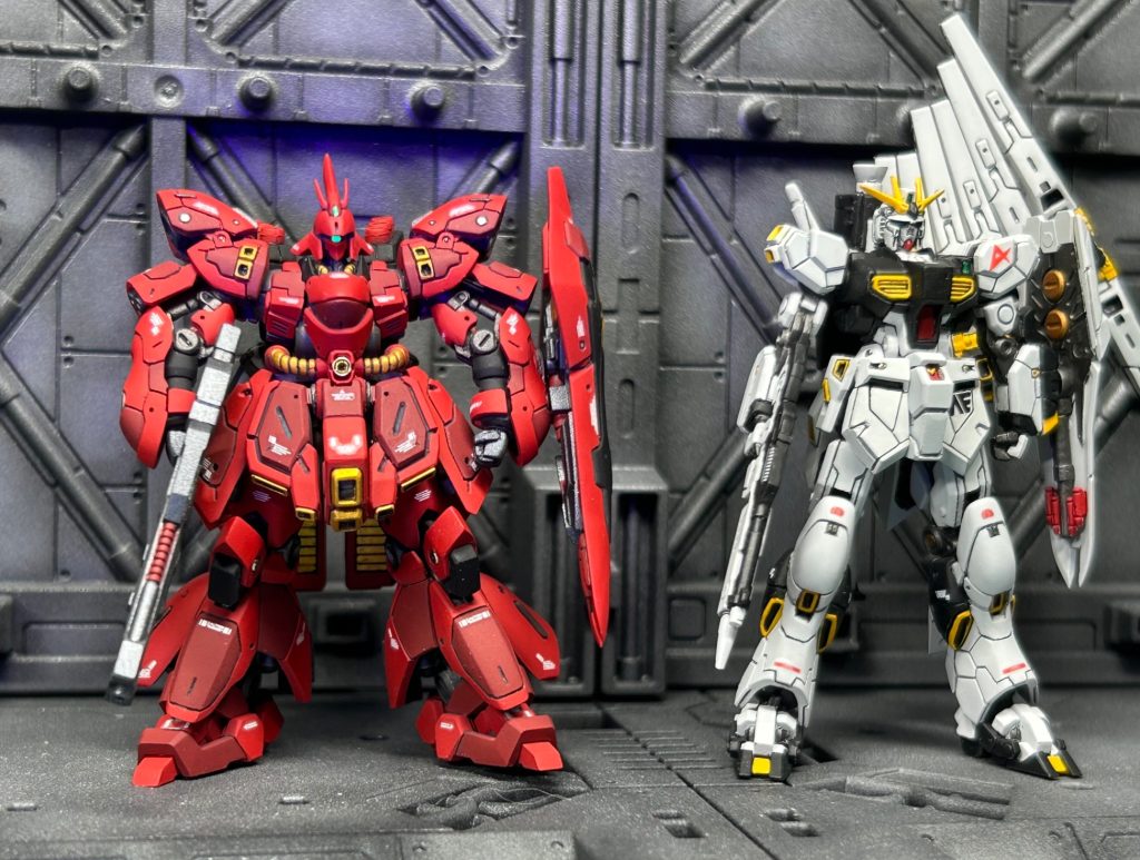 前回のνガンダムとツーショット✌️νガンダムはちょっと雑な部分が多かったのでいつかまた作り直したいですね😅