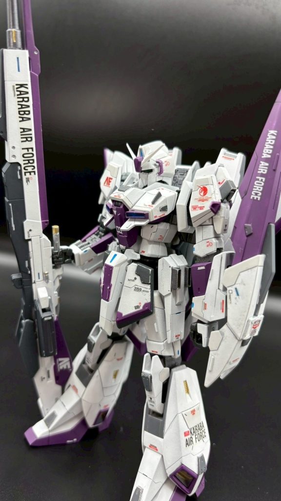 今回の塗装からは、tr-02 proと言う充電式のエアブラシを投入してみました。調色や希釈をなんとなくではじめ、チッピングではない塗装剥げ、汚しではない汚れなど雑で性格がよく出ている箇所が目立ちます。