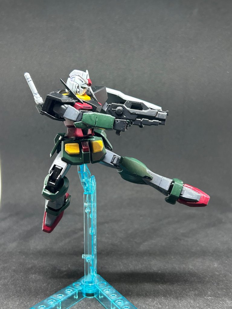 説明書にあった謎の射撃ポーズ