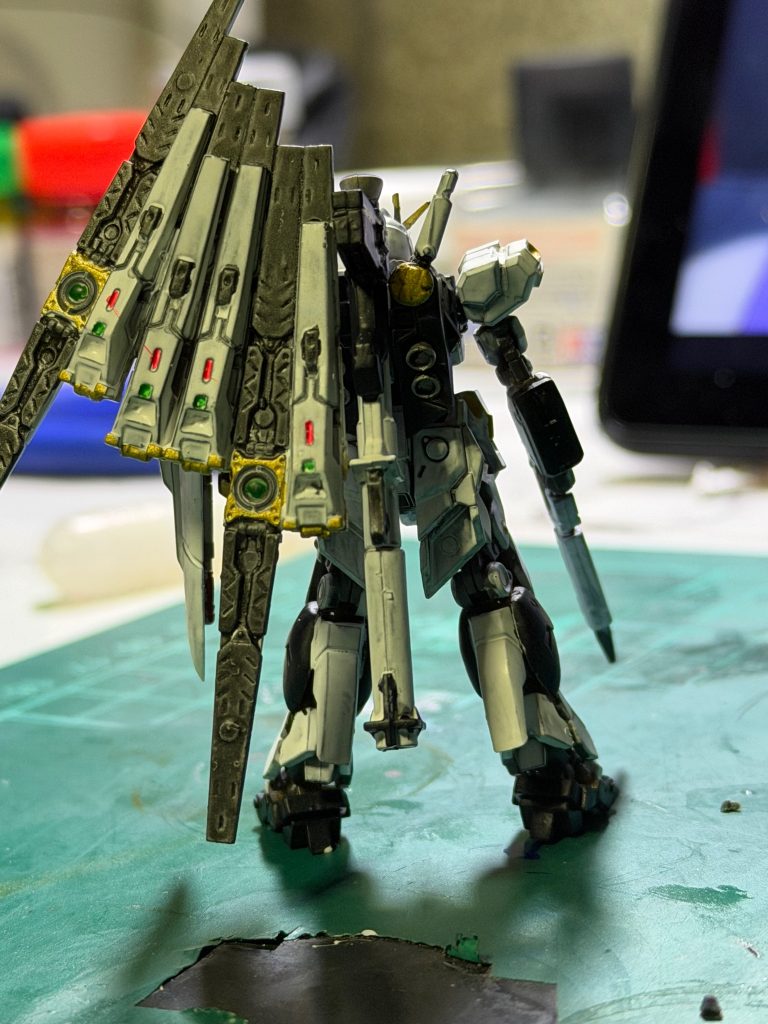 ガンダムアーティファクトνガンダム–4枚目/制作者：Koki Sonoda