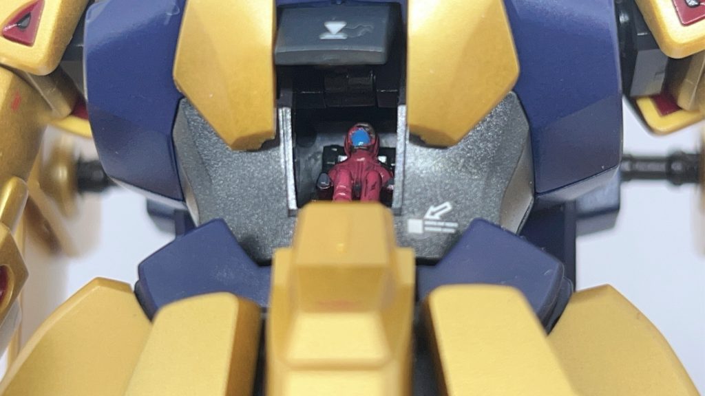 クワトロ・バジーナさんです。