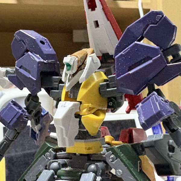 ハイゼンスレイⅡっぽいガブスレイを製作中（3枚目）