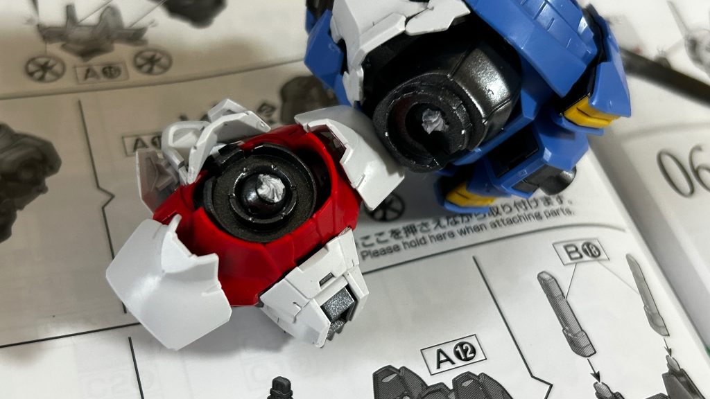 腰の軸を捻じ切ってしまったのでポージングにめちゃくちゃ制限があります。ここまで派手にやらかしたのは初めてなのでちょっと凹んでます。