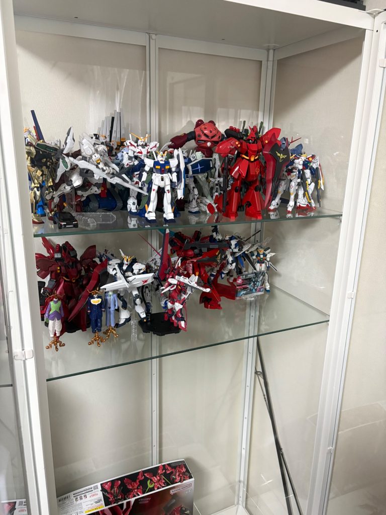 小6の卒業式の日から現在までガンプラを続けています。HG、RG、MG