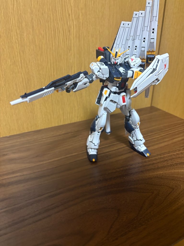 RGのνガンダム