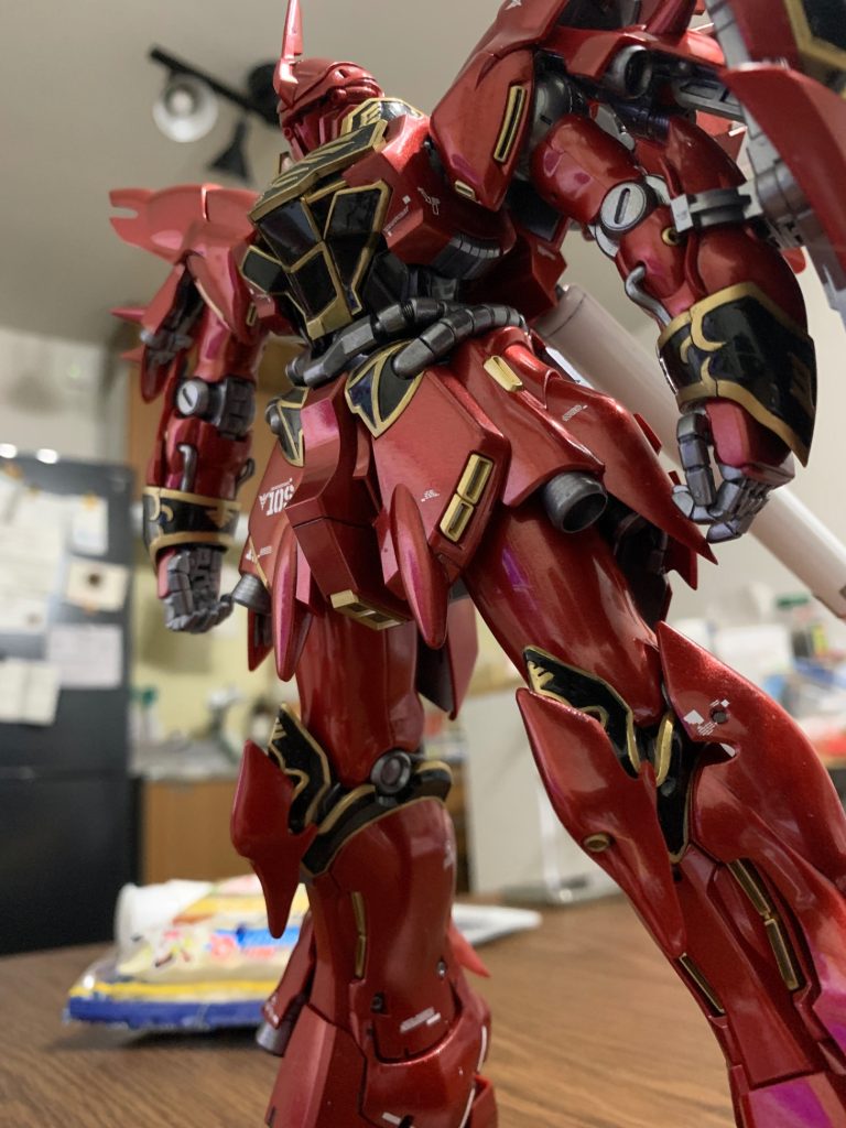 やはりマスターグレードは迫力が違いますね。