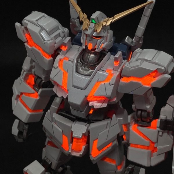 ユニコーンガンダム サイコフレーム発光
