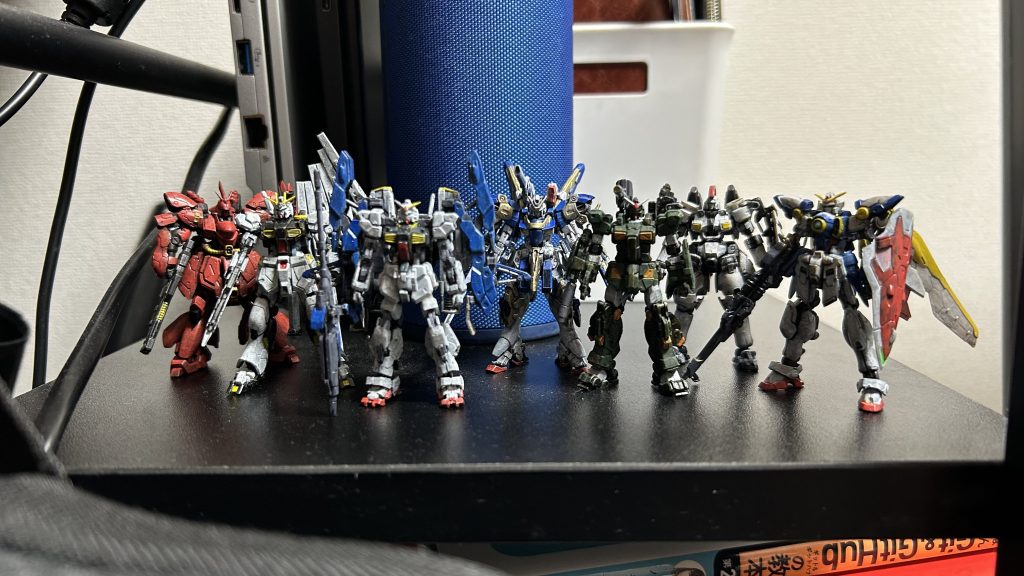 作品名：組んで放置のアーティファクト達完成！<p>持っているガンダムアーティファクト達の塗装が終わって、組んだだけのものがなくなり、スッキリしました。他のプラモも塗装前で放置をしていたので、リハビリ的にやりました。筆も買い足したりして、楽しかったです。</p>
