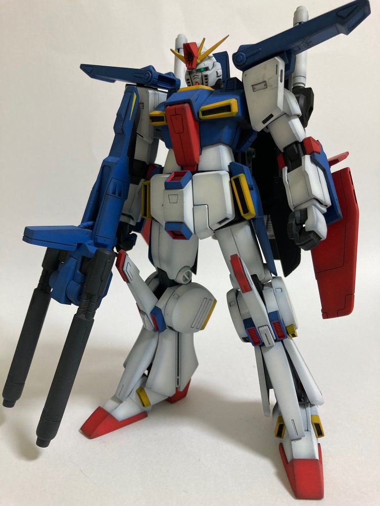 ZZガンダム分離、合体、変形と男の子の夢を形にしたMS彩度、明度を高くすると一気におもちゃ感が出るので、塗装の際は要注意⚠️&nbsp;