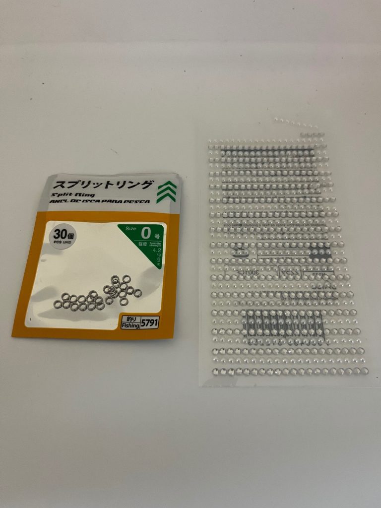 今回の改造はモノアイのみです100均アイテムで作りましたあとは、シールドにちょっとMSGを使いました