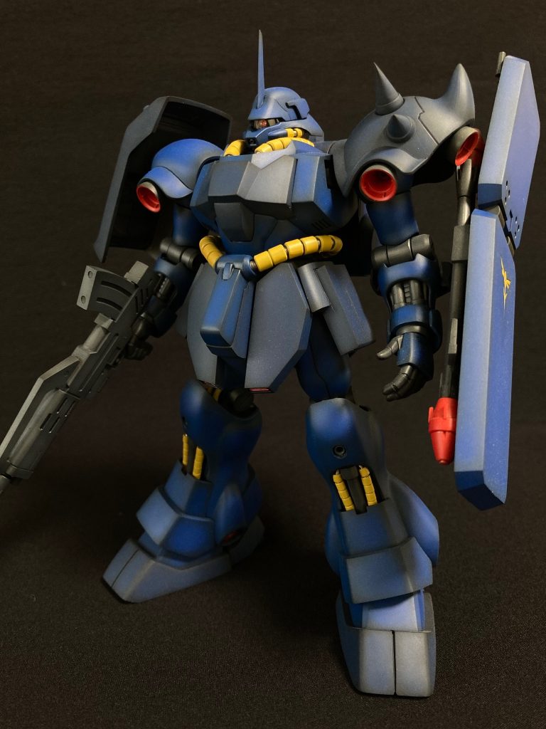 ギラ・ドーガ(レズン専用機)