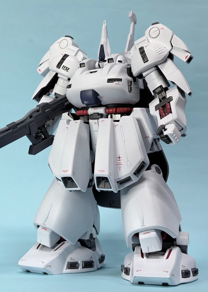 MG ジ・Oをオーヴェロンカラーに全塗装。シロッコの開発機という設定を使わせていただき予備機をイメージして制作。