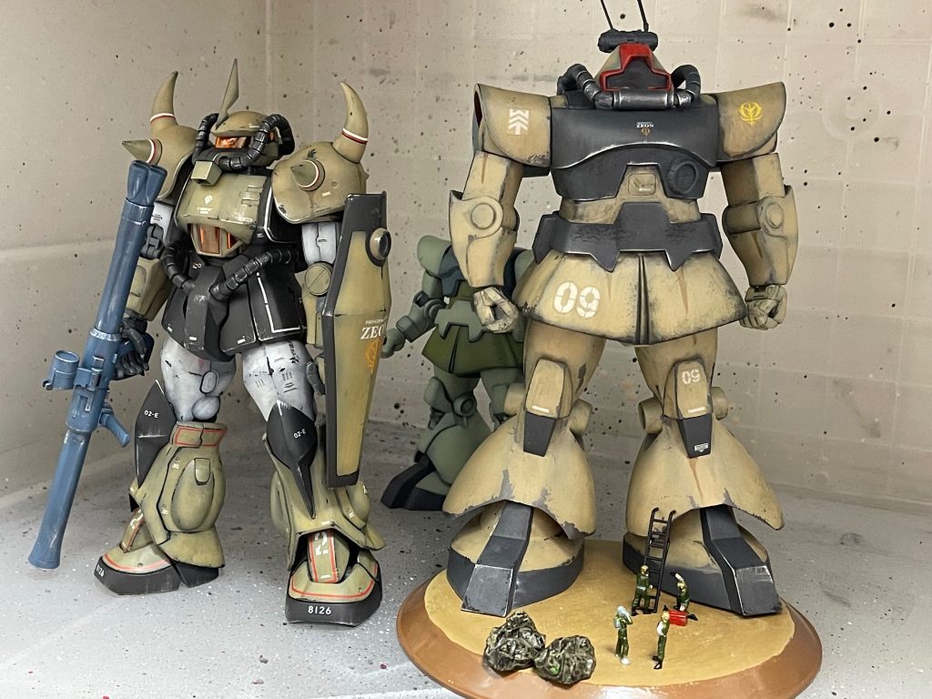 　今回は関節を固定し簡単なベースとフィギュアを配置してビネット風に仕上げました