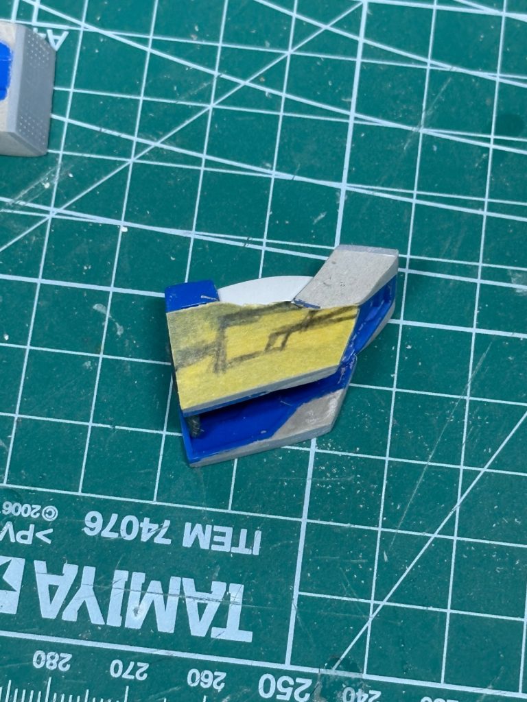 MGガンダムヘリオス–5枚目/制作者：うろぼろす