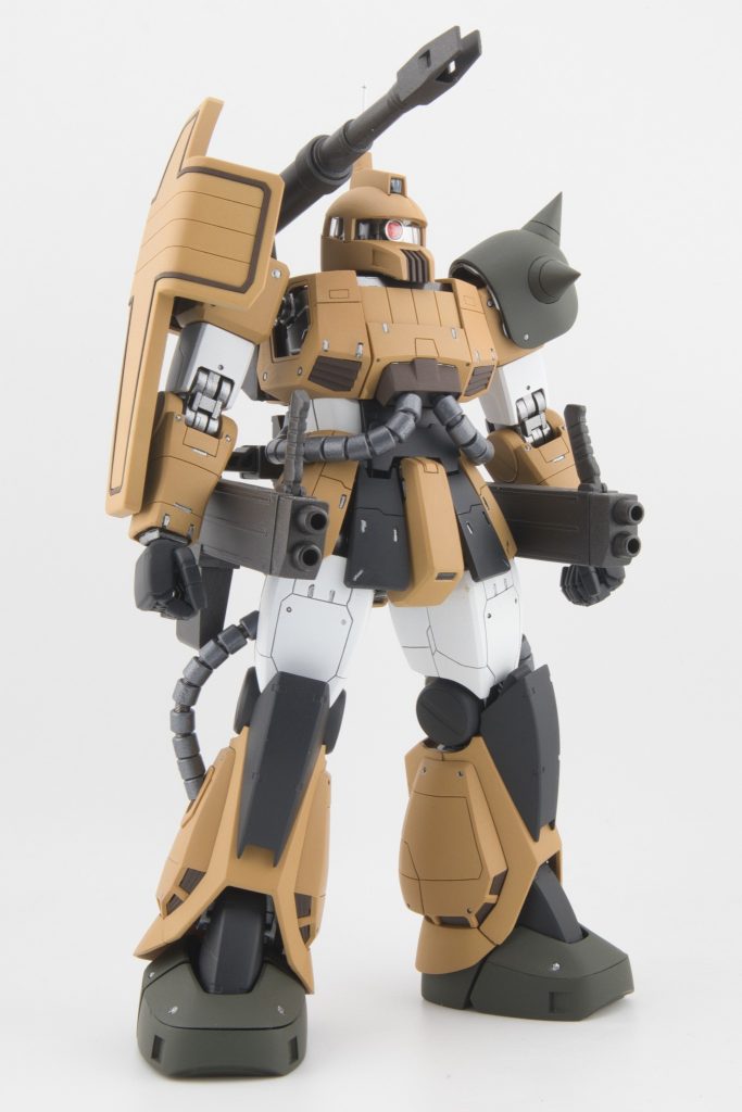 カラーレシピ ：ガイアノーツ（G)　GSIクレオスMr．カラー（C）本体(薄茶)：（C)サンディブラウン本体(濃茶)：（C)マカボニー本体(緑)：（C)RLM71ダークグリーン本体(白)：(G)Ex-ホワイト本体(黒)：(C)ジャーマングレーフレーム：(G)スターブライトアイアン武器・バックパック：(C)黒鉄色ABS素材はミッチャクロンしてから塗装。仕上げは(C)スーパースムースクリアー。