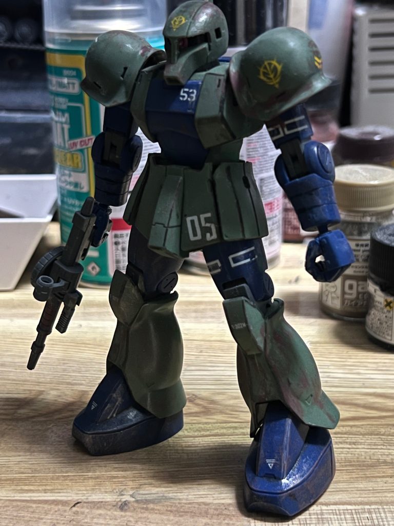 デカールの張り付きが甘くてところどころ剥がれてしまった