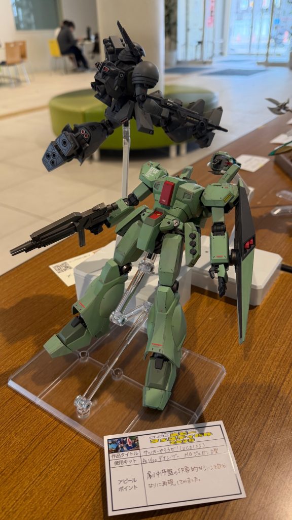 展示会開場での一枚　結構ウケが良くてホッとしました