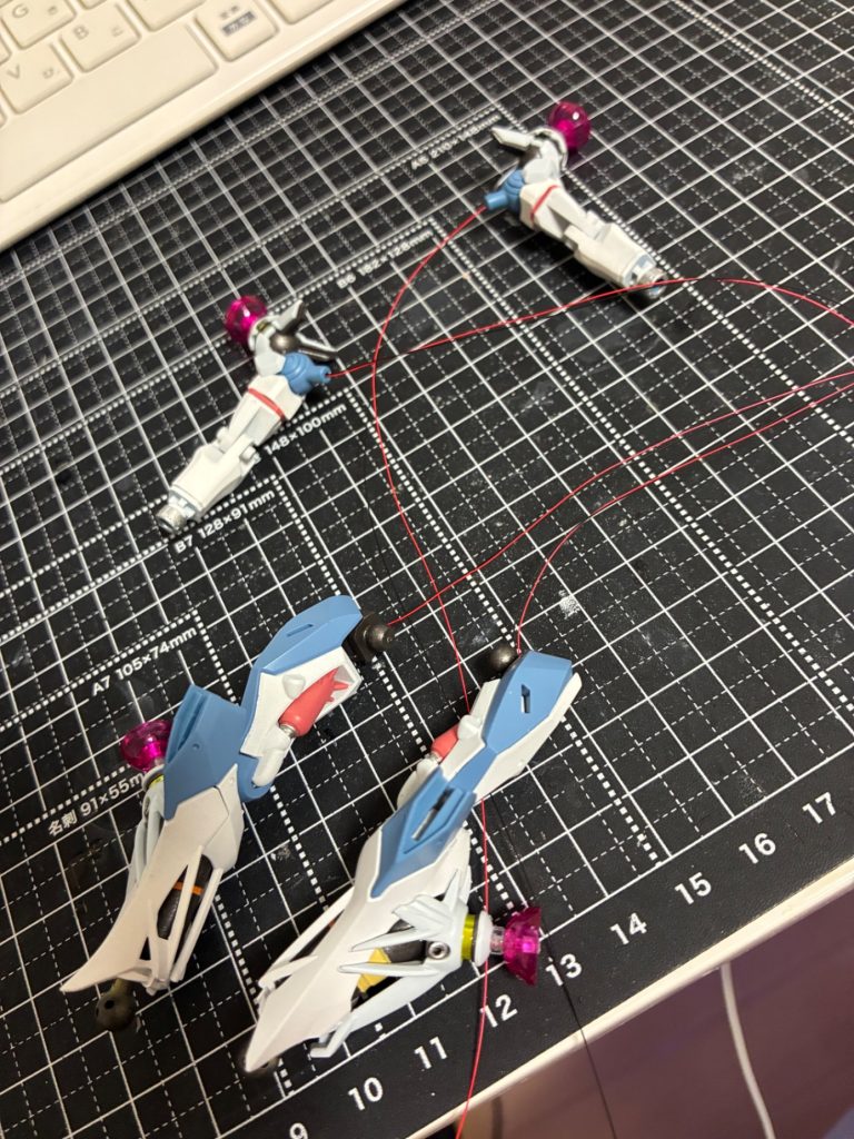 なんとか4つ。完成したところ。