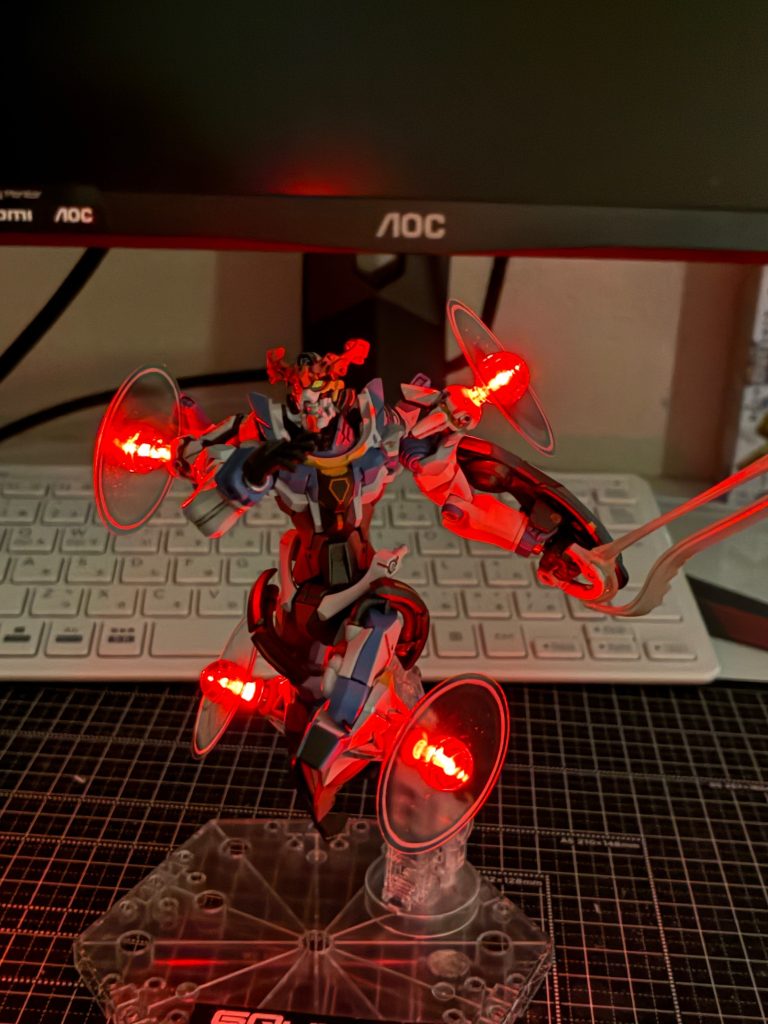 コメントいただいたので、暗くして撮影してみました。いかがでしょう。