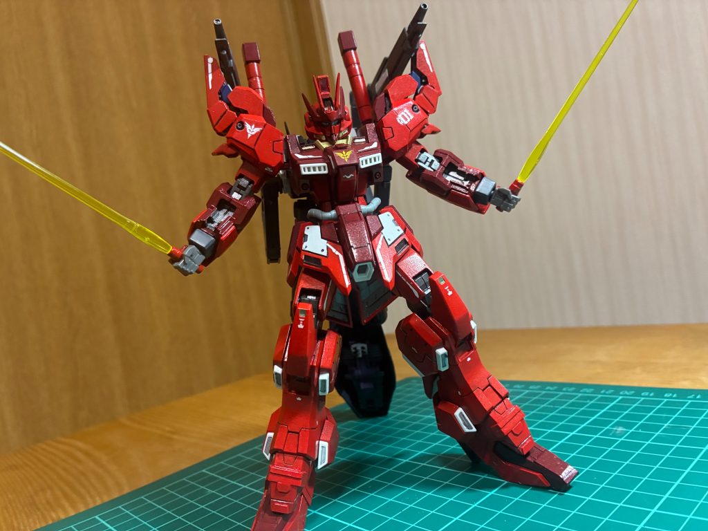 つま先の形状があんまり好きになれなかったのでちょい改造してます。