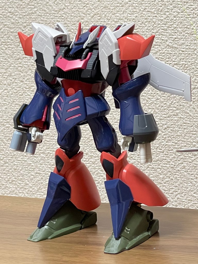 仮組の状態ですね。実はプル用のキュベレイで作成してました。キュベレイとゲルググなので、シャアとの共同作業だなと喜んでたハマーン様がこれ見たらブチギレそうですね。「このロリコンの俗物が！」って吠えそうw