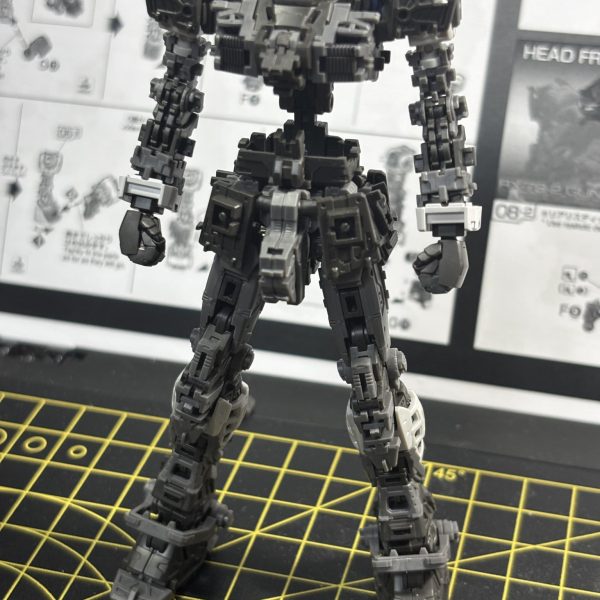 RGいくつか組んでますが、こりゃ別物との友人からの圧で購入・制作することに‥確かに別枠だわこりゃ（2枚目）