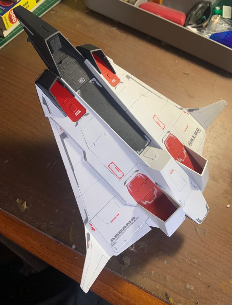 工作箇所は特にこれといってなし、ストレート組になります。マーキングシールと(マーキングシール失敗した箇所は)家にあったデカールの組み合わせで貼っています。