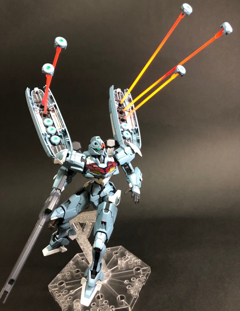 透明プラ棒でエフェクト自作蛍光レッドで塗装