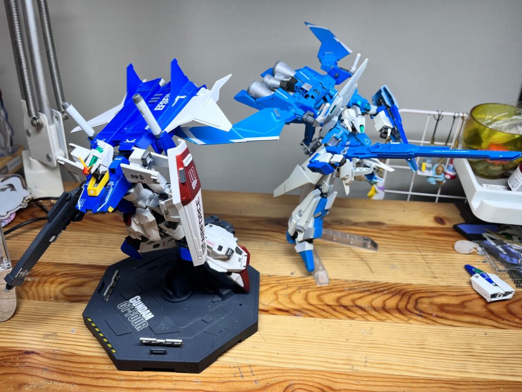 Fモードへ変形。