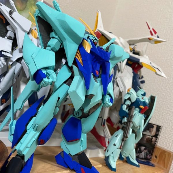 小説版クスィーガンダム