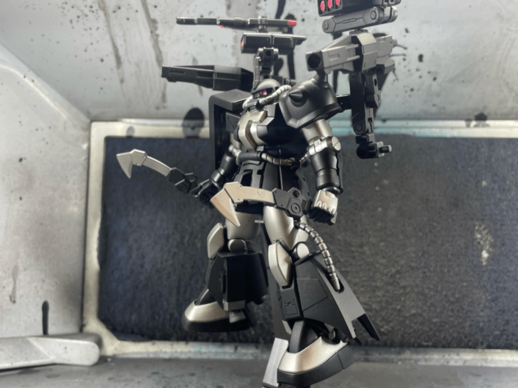 装備にはオプションパーツのガンダムフラウロスのアサルトナイフとショートバレルキャノンを使用しています
