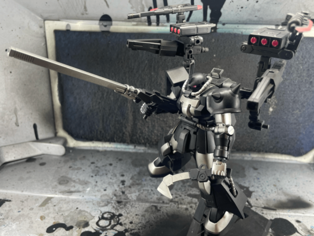 遠距離武器としてオプションパーツのレギンレイズのレールガンを使用しています。