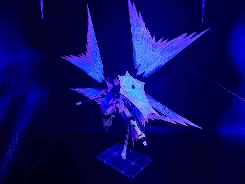 シールドも光ります！
