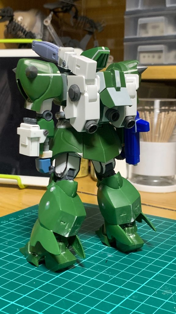 お背中瞬間接着剤+ベビーパウダーの瞬着パテの便利さを思い知りめちゃくちゃ多用しました
