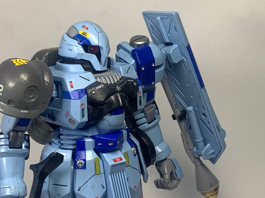 バストアップショット。太平洋戦争時、日本の誇るゼロ戦も機体をギリギリまで軽量化させた為、急降下時に時速700kmを超えると空中分解を起こしたそうです。そんなところがどこかヅダに似ています。