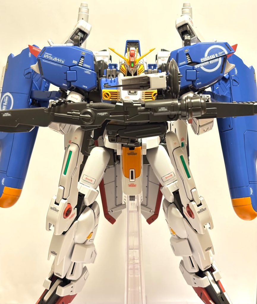 Ex-sガンダムといえばのポーズ。