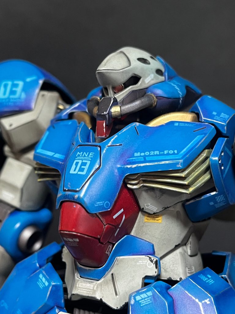 モノアイ &nbsp;はメタルパーツに