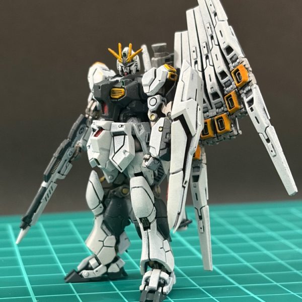 アーティファクト　νガンダム
