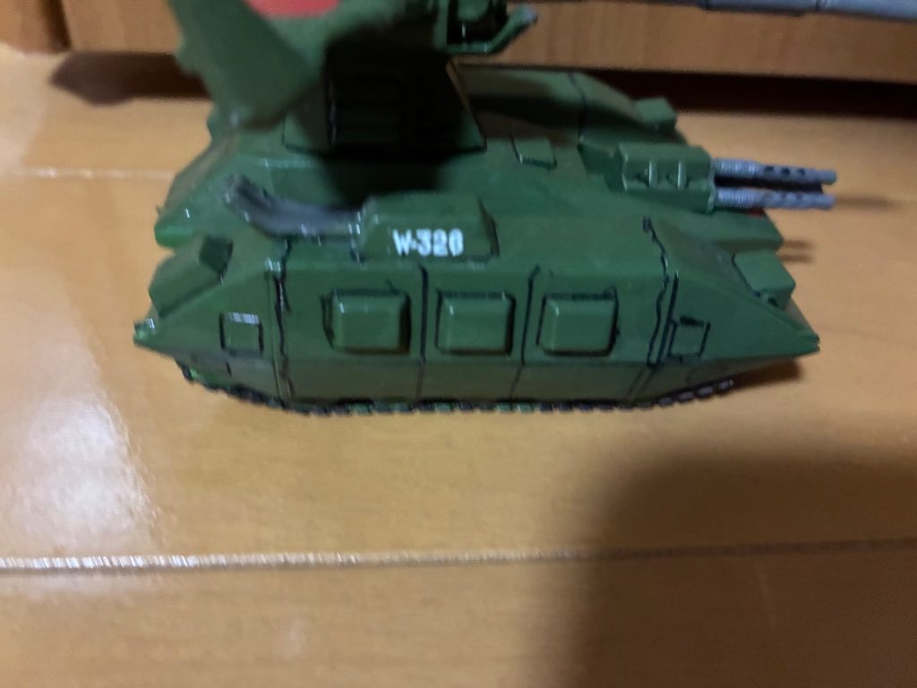 w -325のデカールを貼ることでそれとなくリアルっぽくした