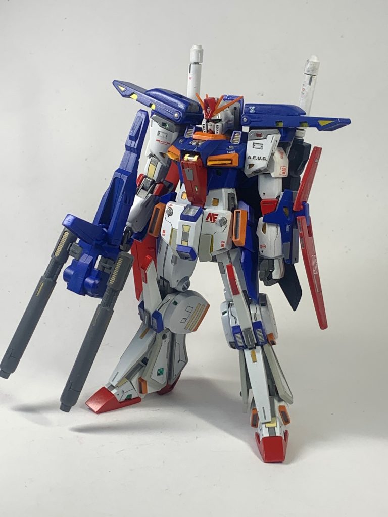 ムキムキマッチョなガテン系ガンダム。単騎で敵を蹂躙する理不尽極まりないガンダムです。(gundam-kao9)